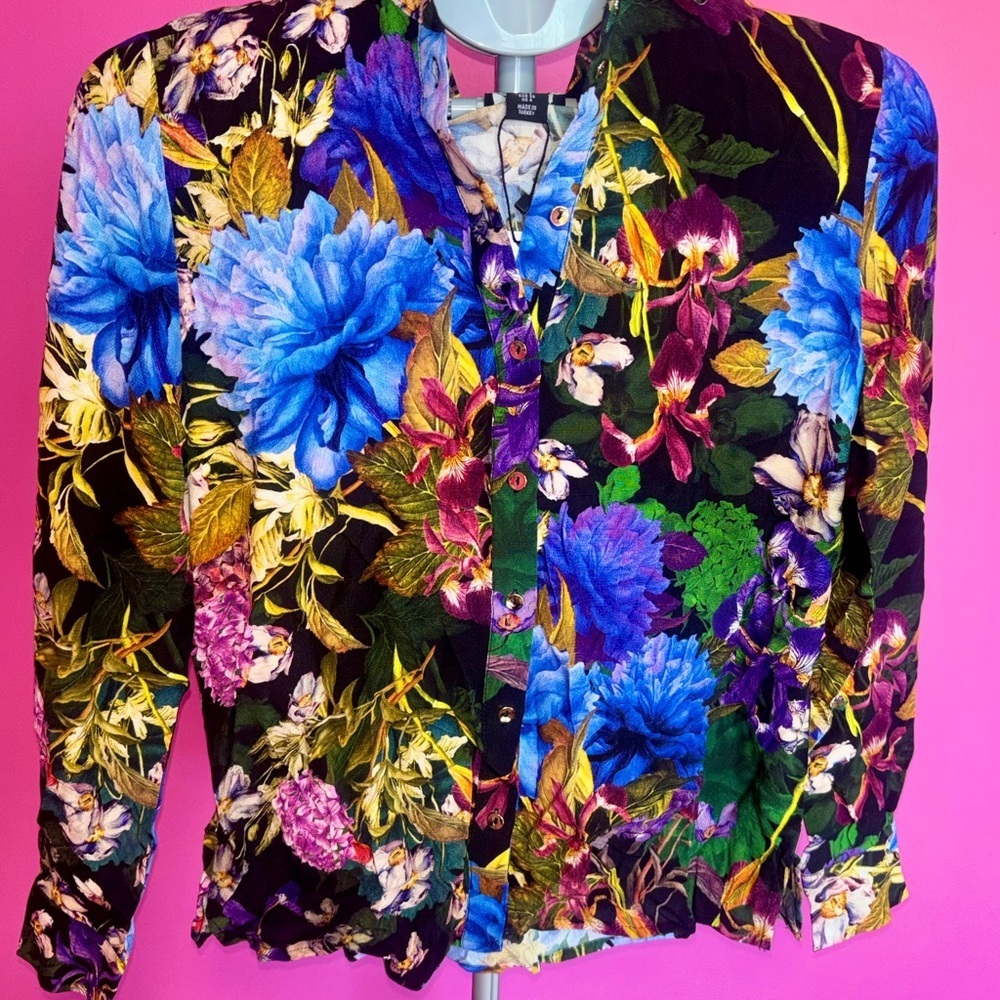 Karen Millen Ladies vibrant springtime bohemian button down blouse NWT MSRP $279 - Picture 3 of 10